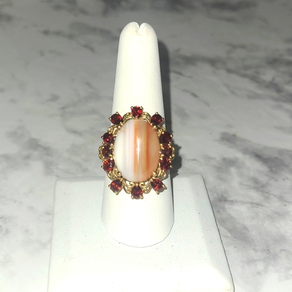 Ring Mozambique Banded Agate w Garnet Halo Gold Bonded setting size 9 - Picture 2 of 6